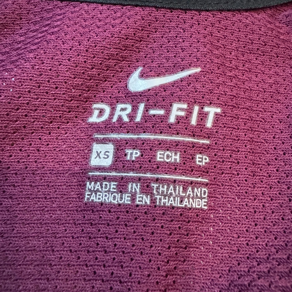 Nike Dri-Fit Running Top XS Womens Quarter Zip Pullover Plum Long Sleeve - Picture 6 of 9